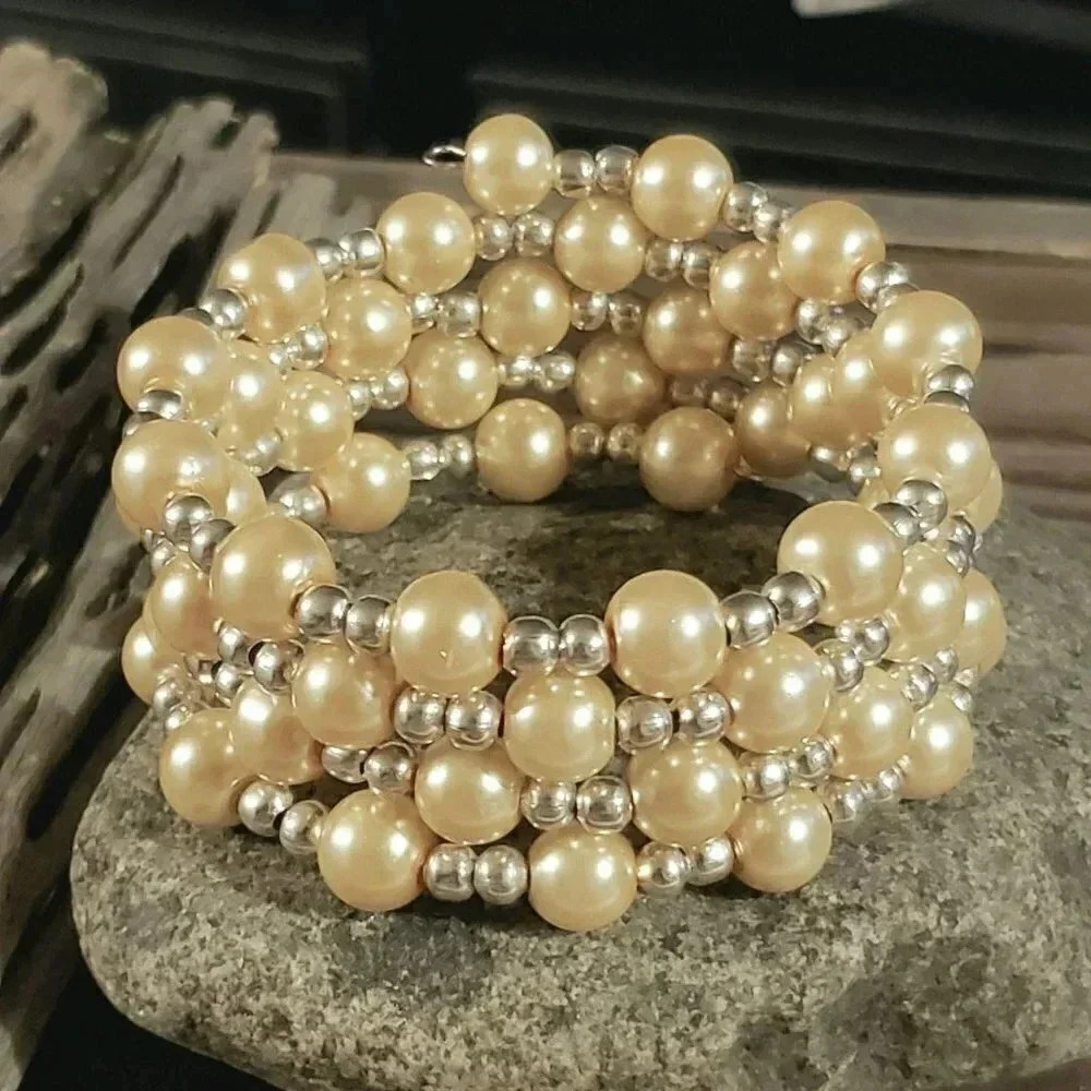 Handcrafted Champagne Beige Glass Pearl Bracelet